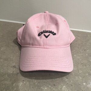 NWT Women’s (small fit) Callaway hat. Light pink. Adjustable.